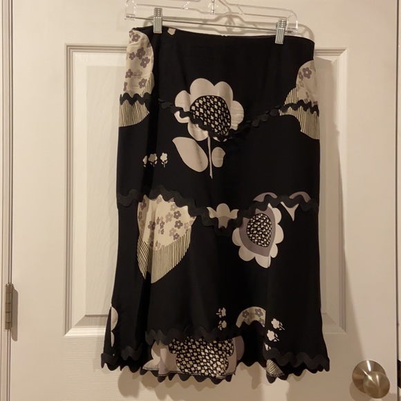 Nanette Lepore Silk Skirt Size 8 - Picture 1 of 15